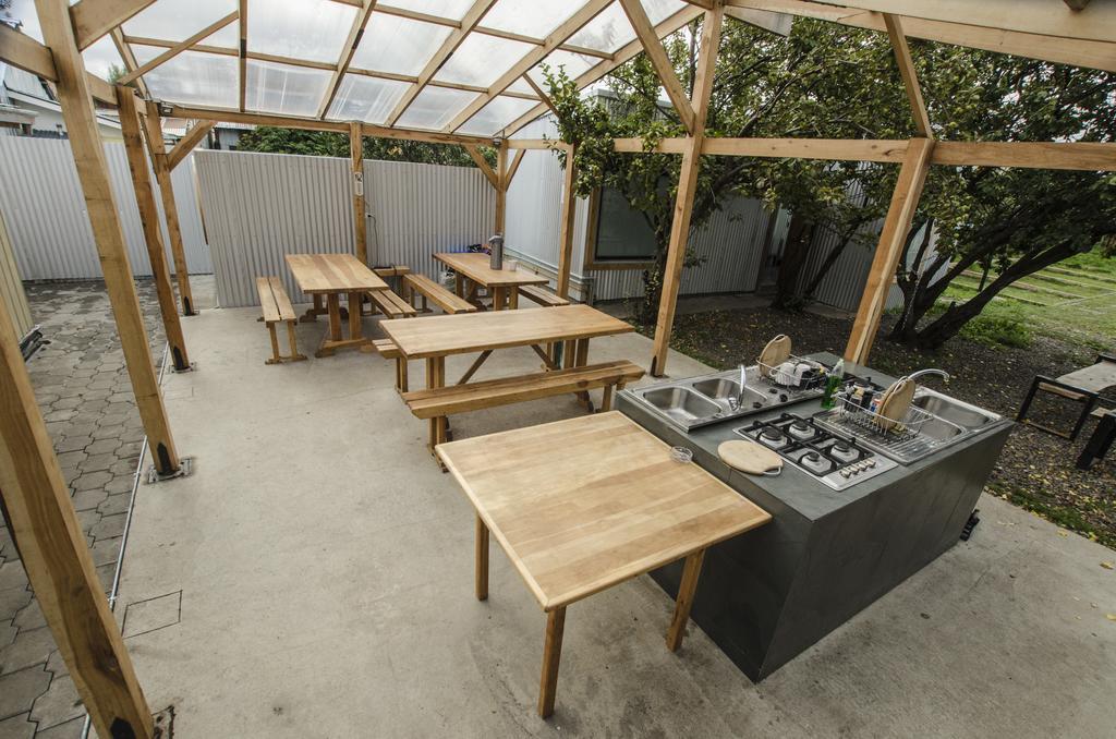 Hotel Camping Yellow Plum Puerto Natales Exterior foto